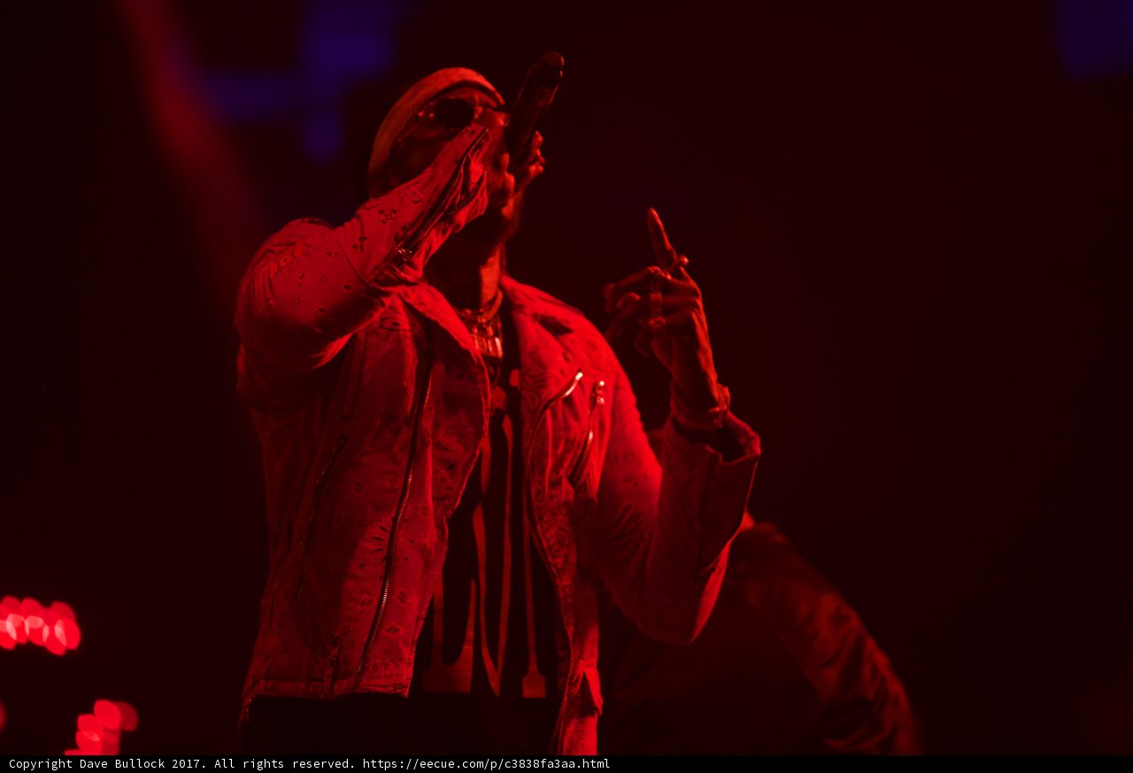 The Red Jacketed Entertainer