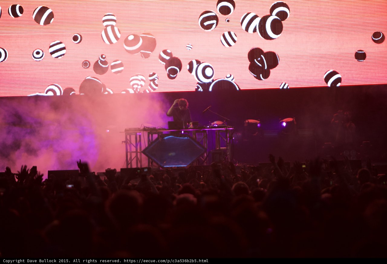 Close-up DJ Stage Red Spheres