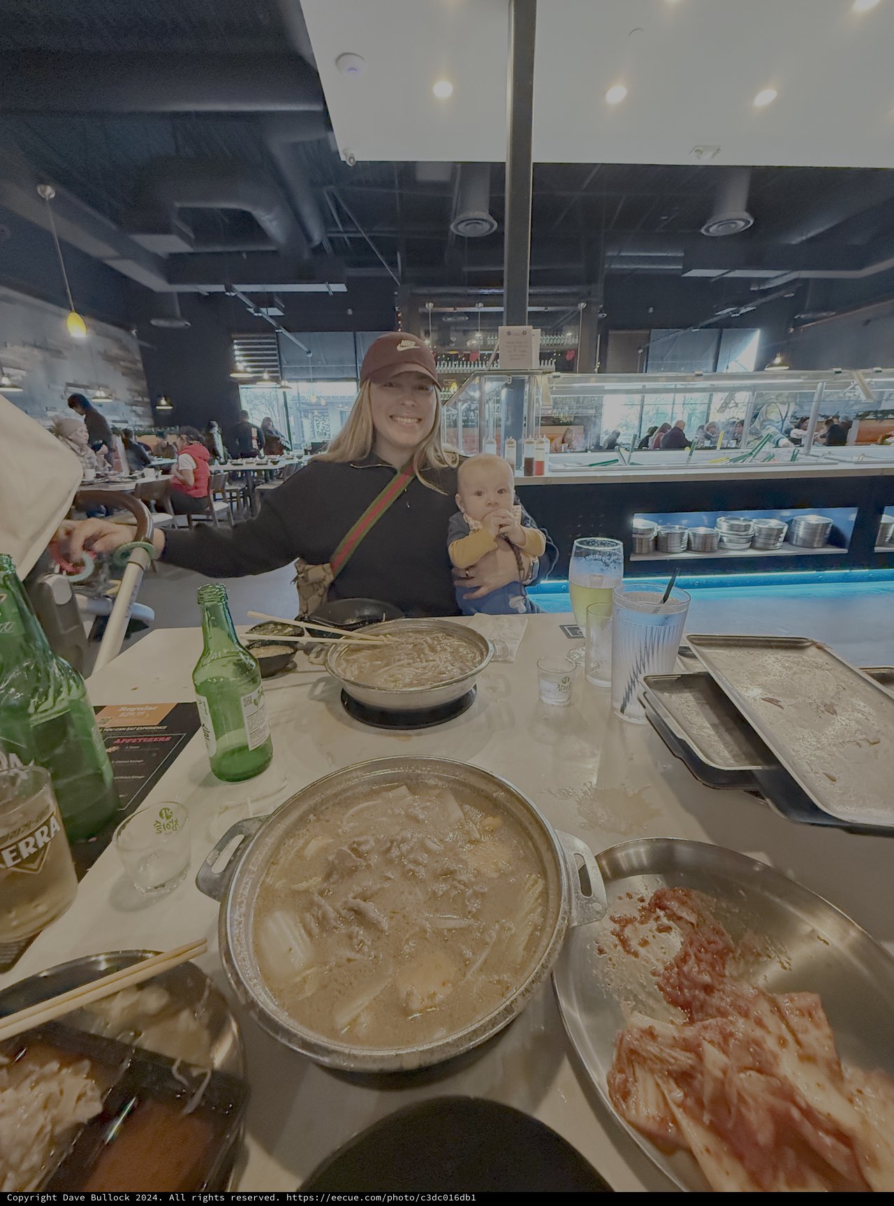 Family Hot Pot Dining Experience