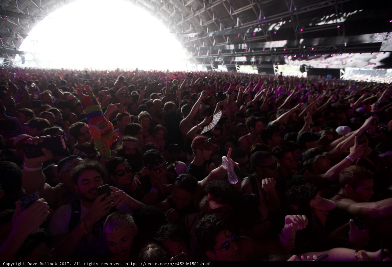 Coachella 2017: Hands Up, Music On