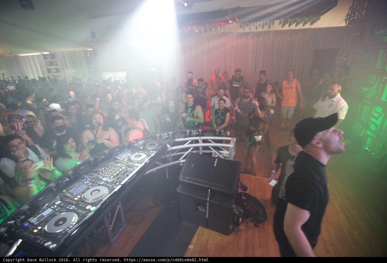 Urban DJ lights up the Night