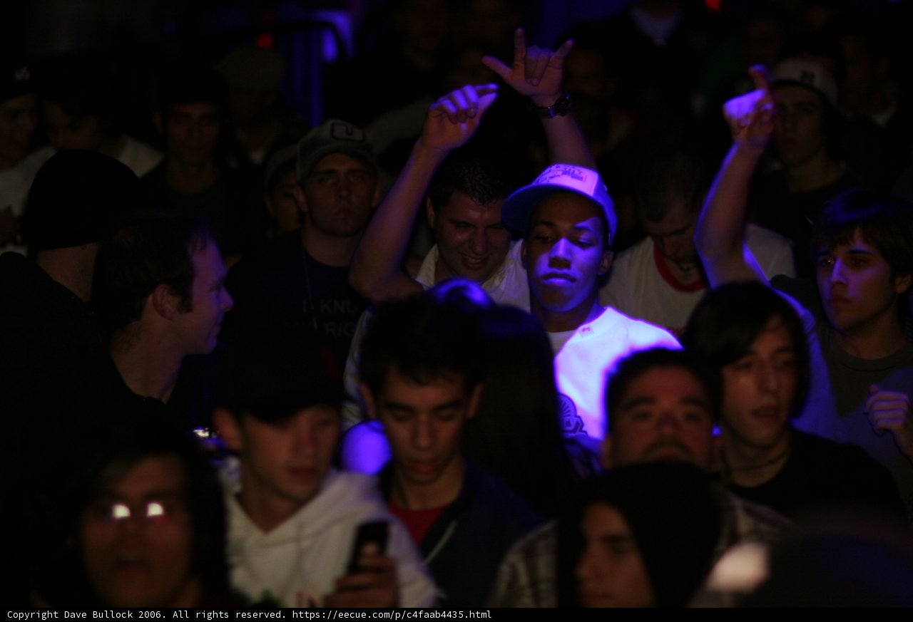 Urban Nightlife at Club FH7LD9~I
