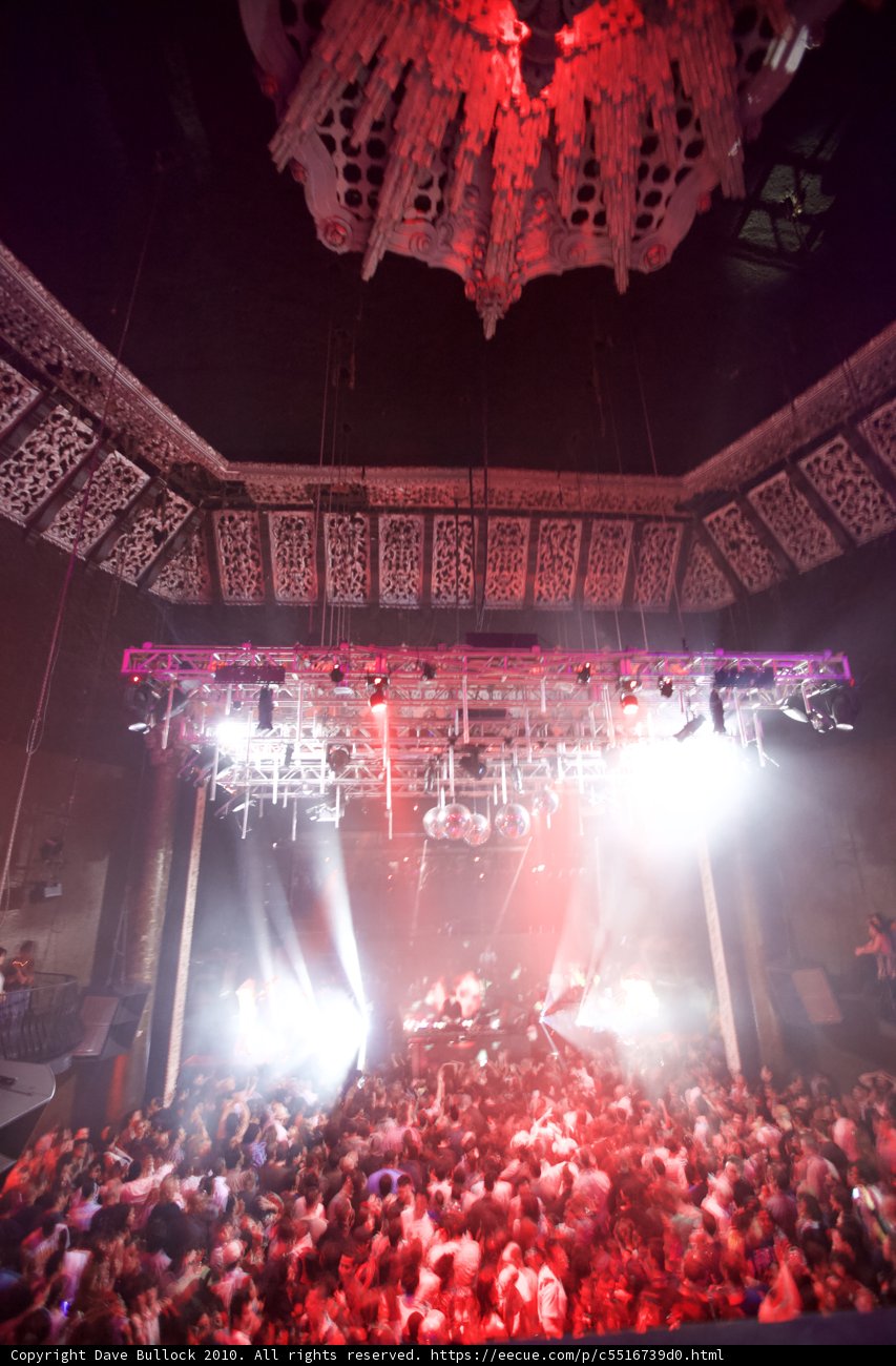 Electric Crowd at Sierra Madre Concert