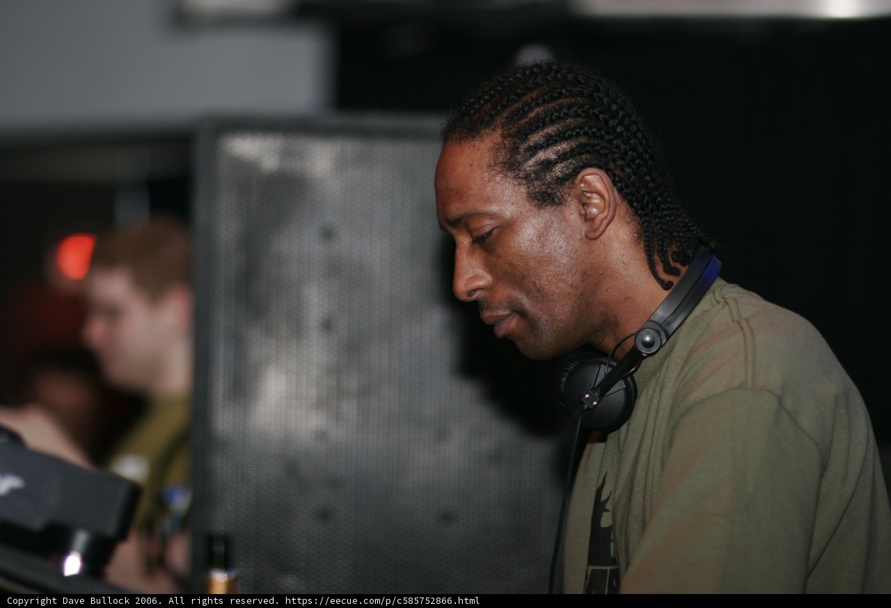 Spinning the Groove