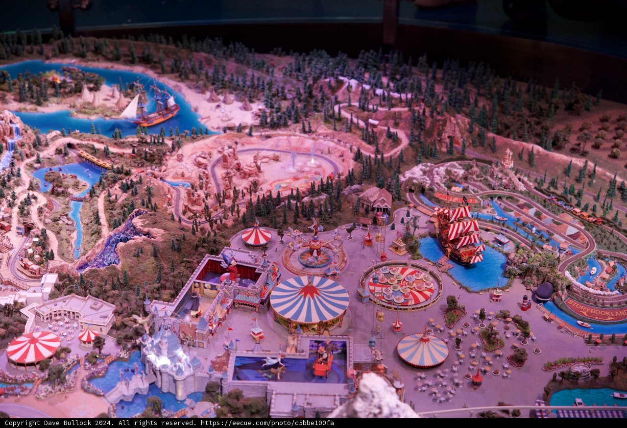 Dazzling Preview: The Theme Park Model Exhibit