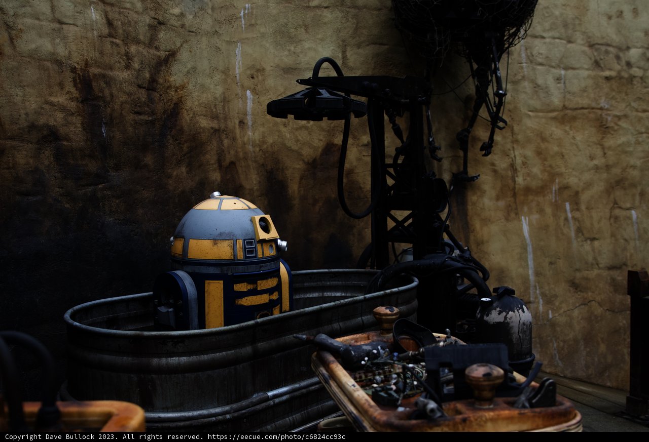 R2-D2 Takes a Bath