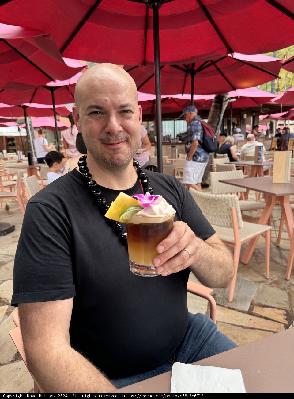 Tropical Cheers in Waikiki