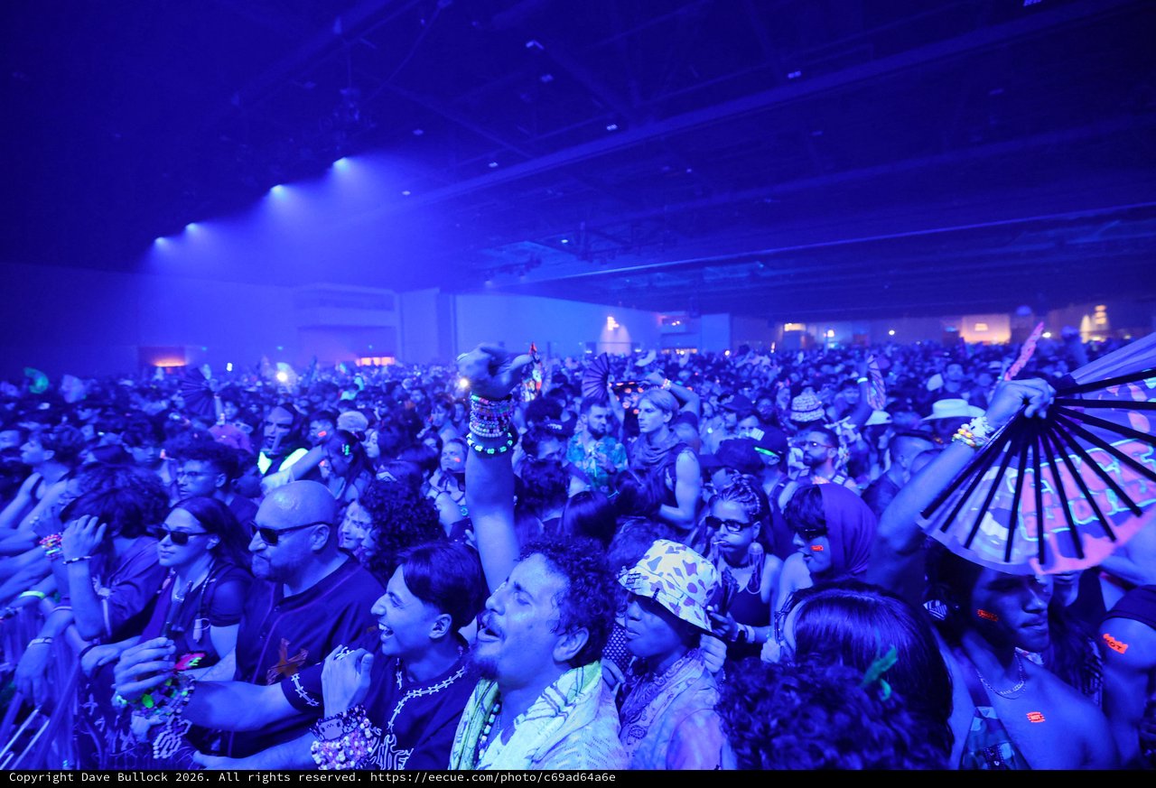 Massive Crowd Surges at Wobbleland 2026 Festival