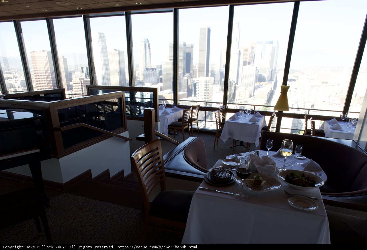 A Scenic Dining Experience