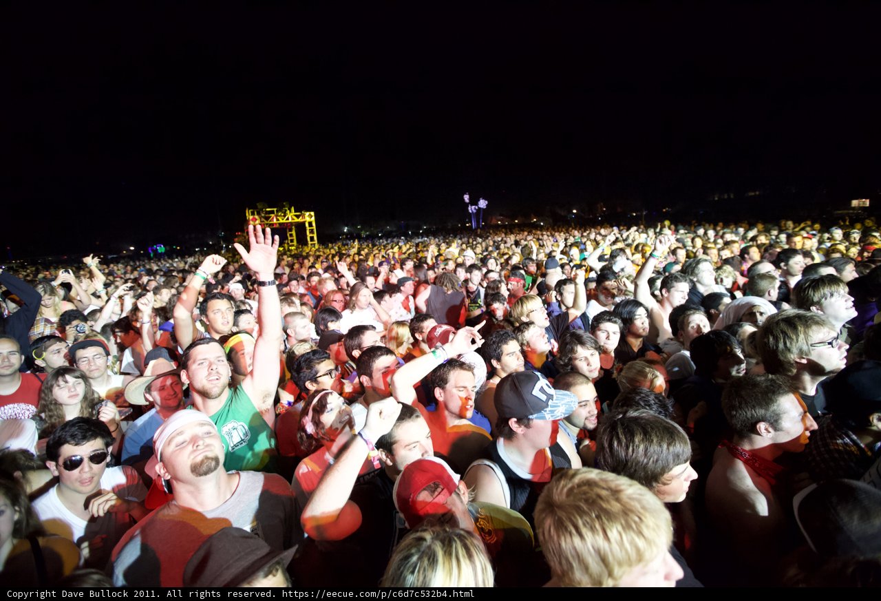 Hands Up! Crowds go wild at 2011 Coachella Festival