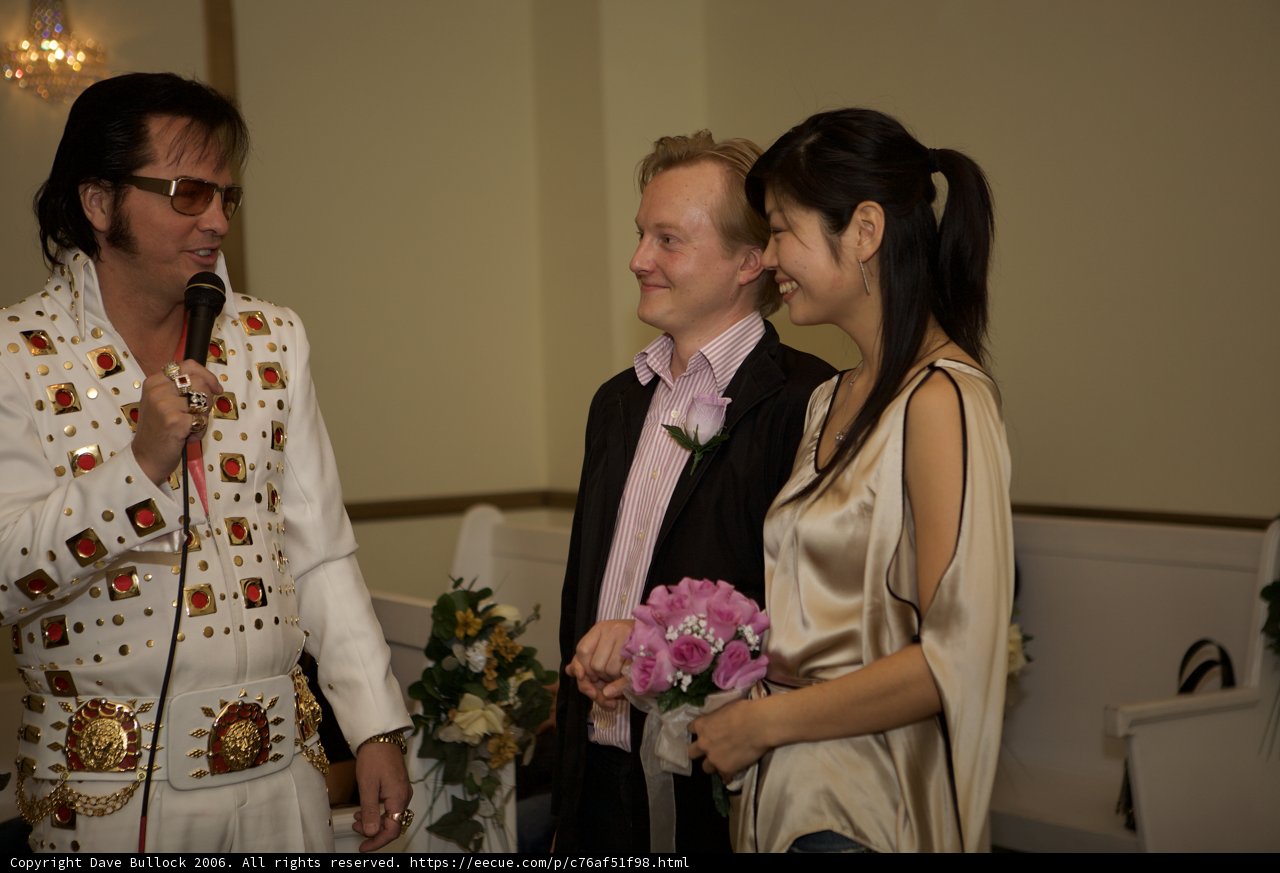 Elvis Presley impersonator steals the show at Wakako's wedding
