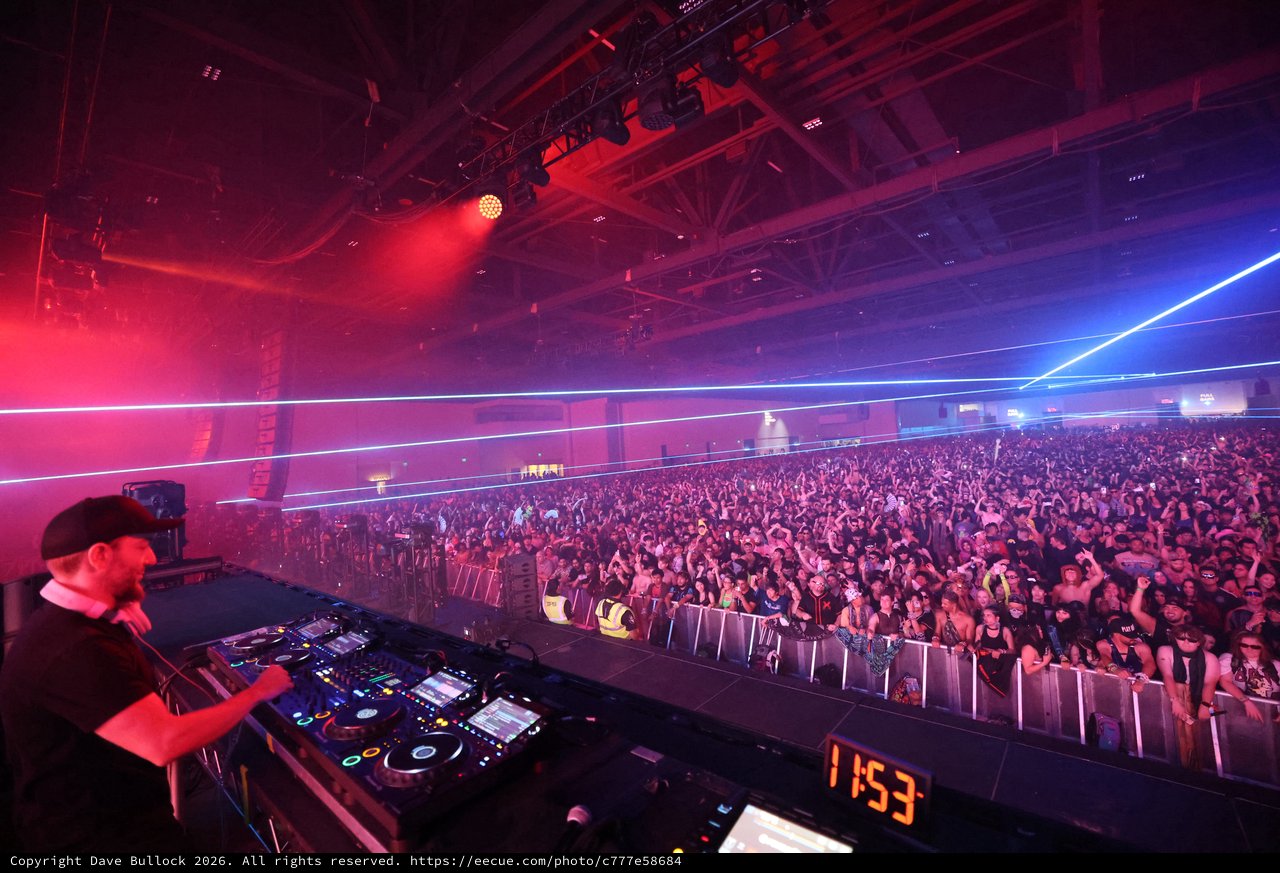 DJ Commands Massive Crowd at Wobbleland 2026