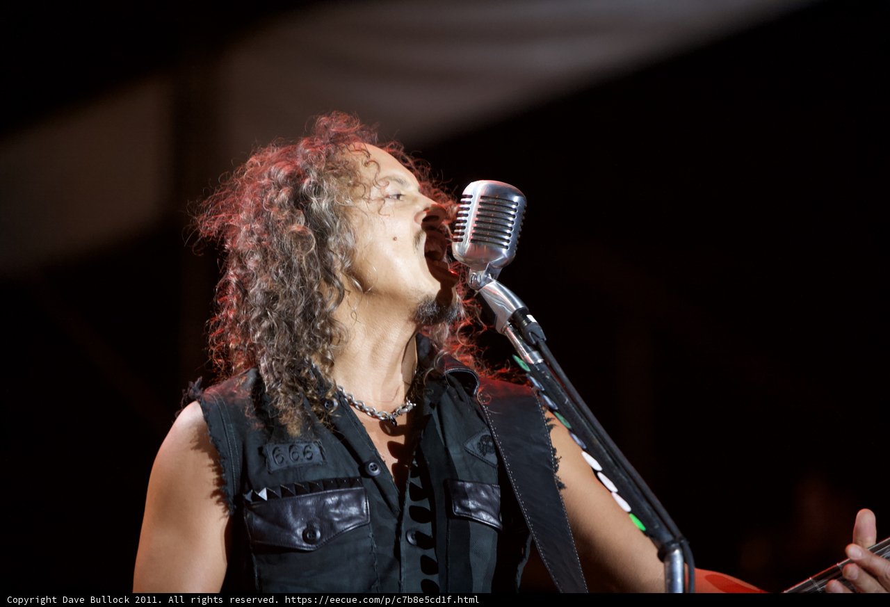 Kirk Hammett Rocking the Big Four Festival with his Signature Style