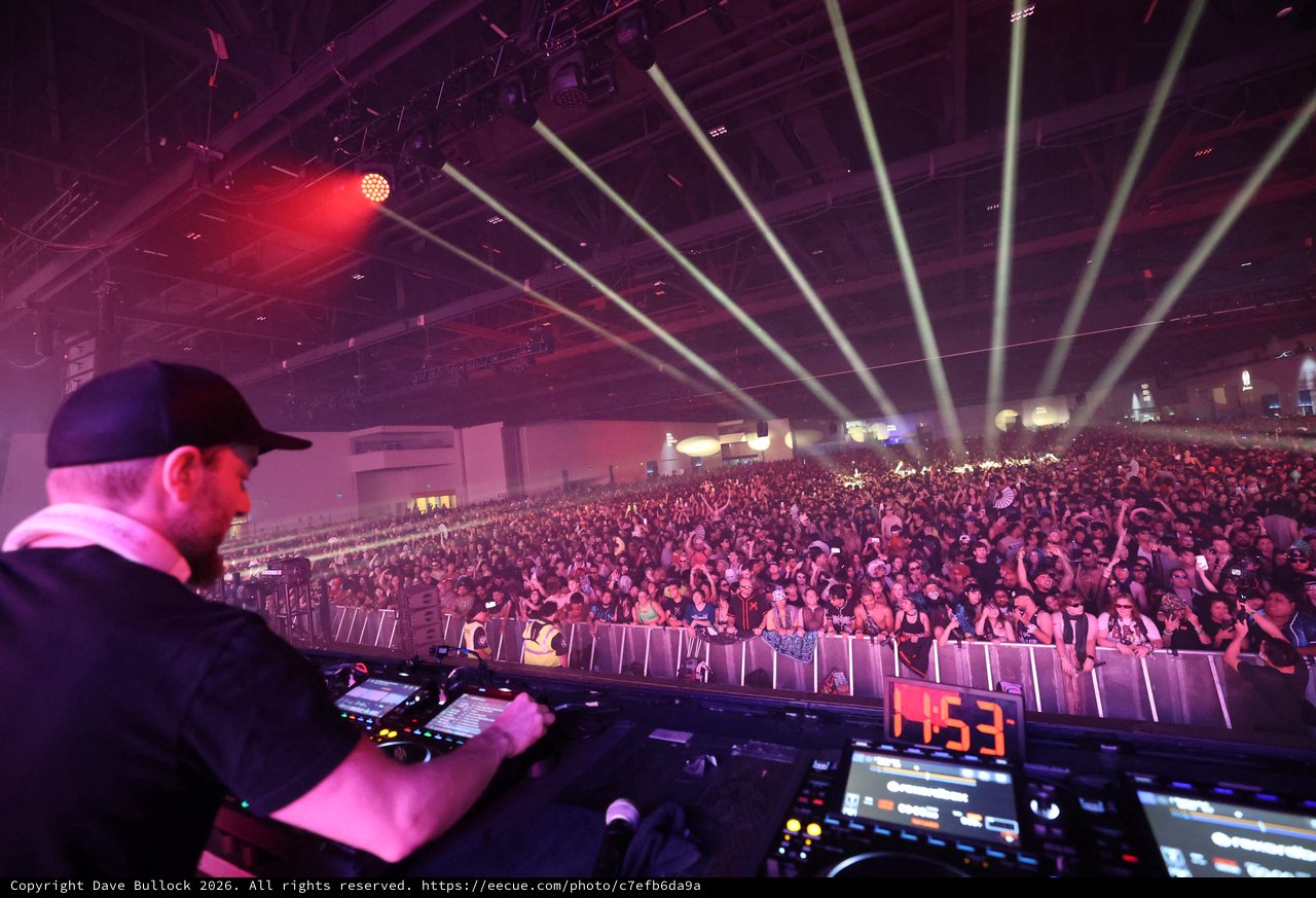 DJ Commands Massive Crowd at Wobbleland 2026