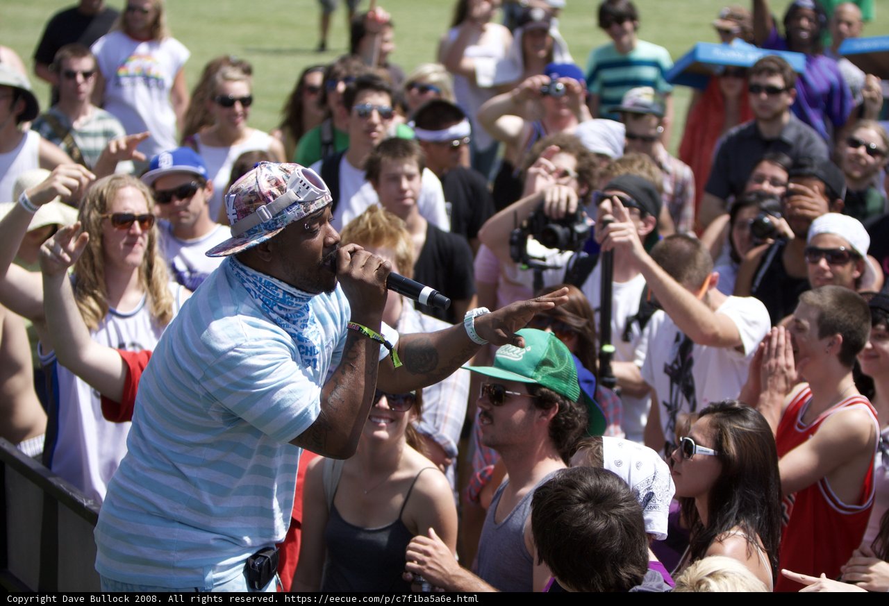 Singing to the Crowd