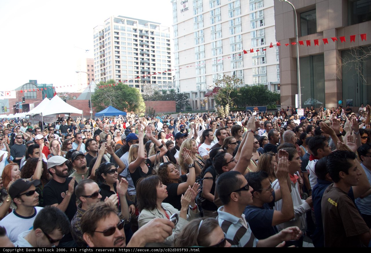 Hands Up in the City