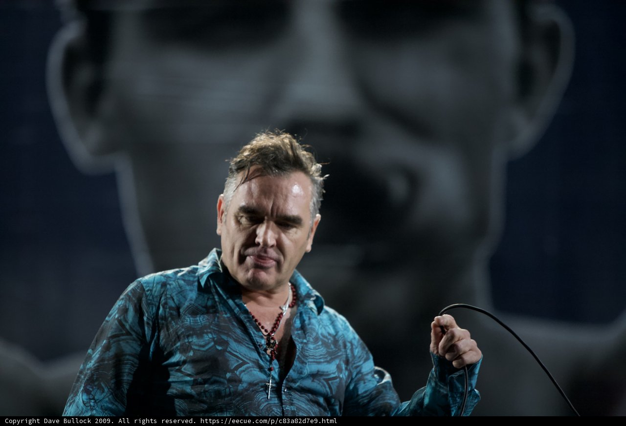 Morrissey Takes the Stage With His Microphone