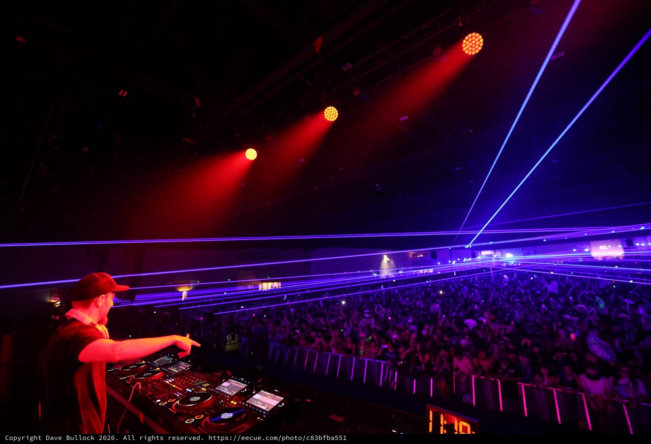 DJ Ignites Massive Crowd at Wobbleland 2026