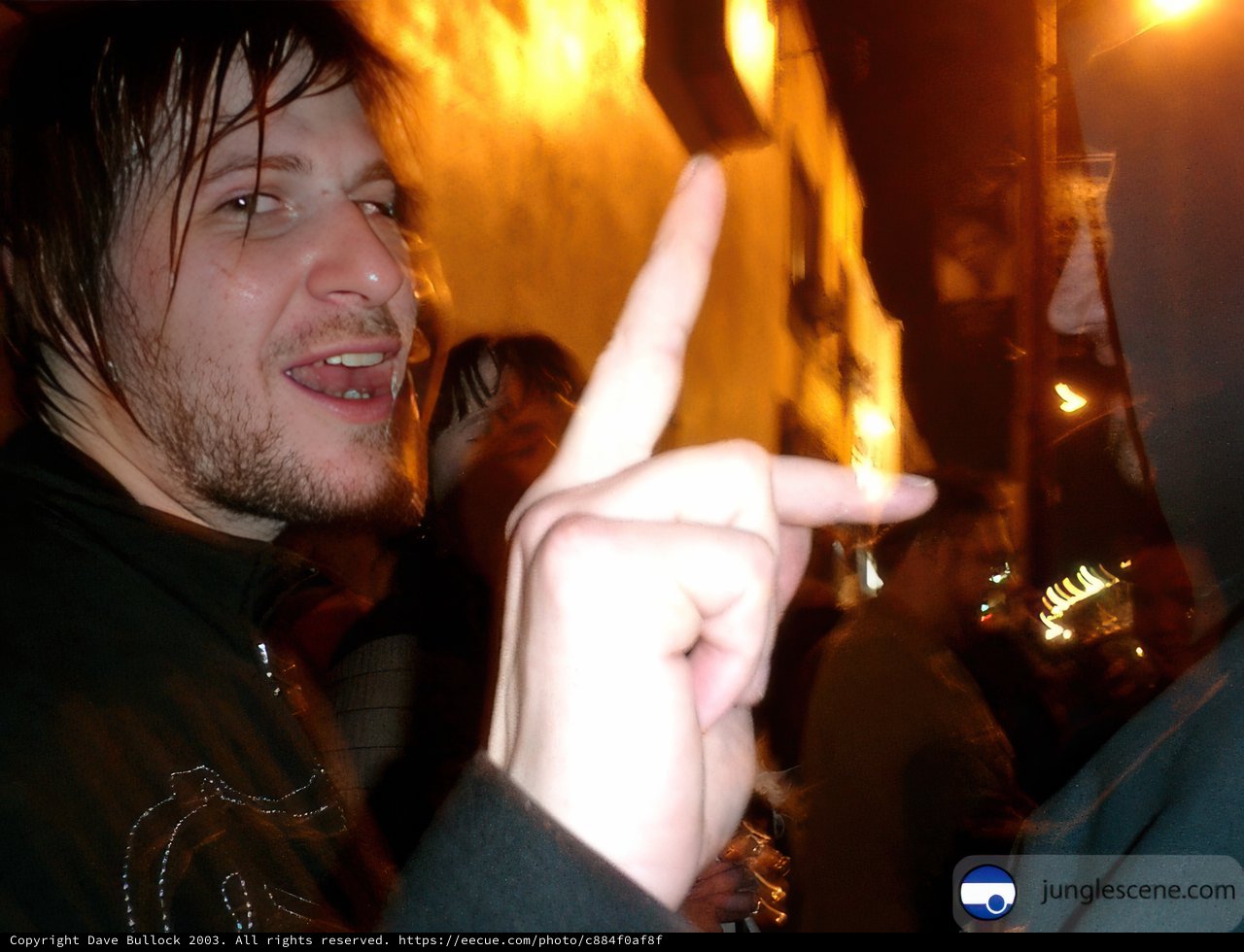 Finger Pointing Up