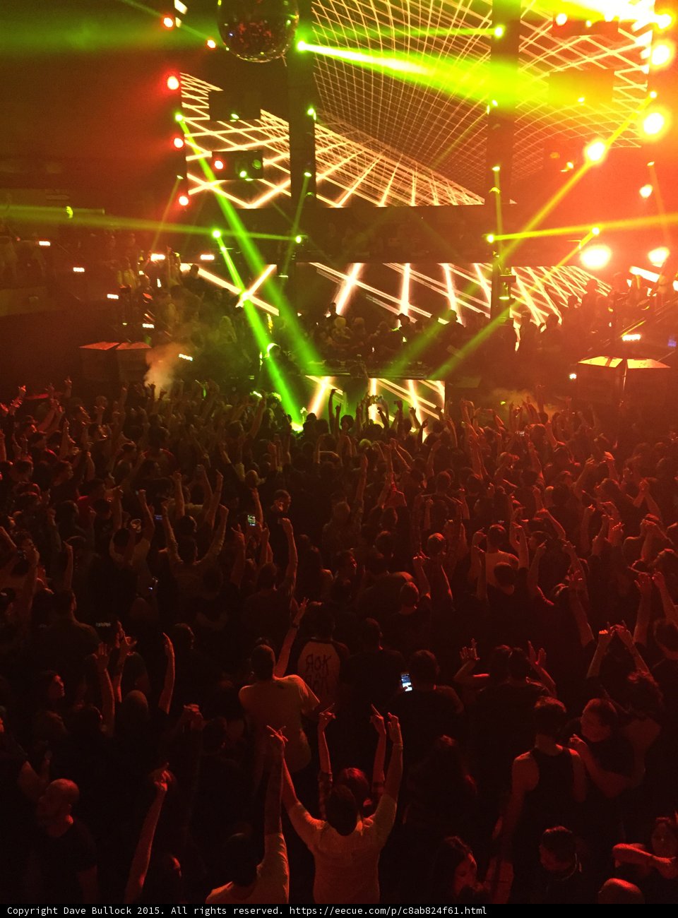 Exchange LA Rockin Crowd