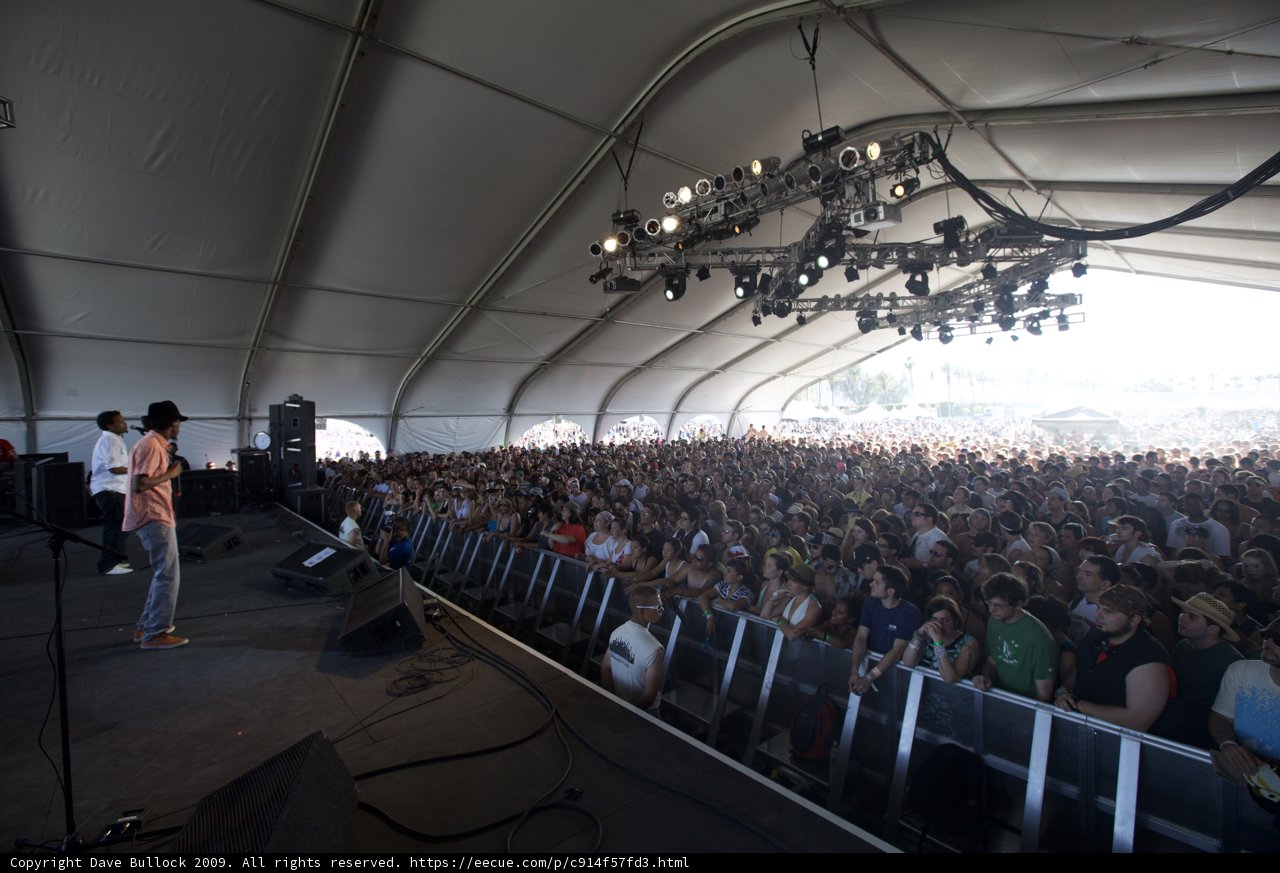 Coachella 2009: A Thrilling Audience Experience