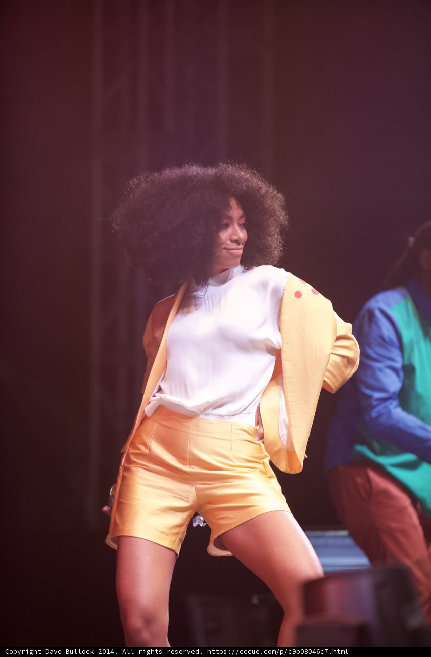Fashionable Dancing Duo