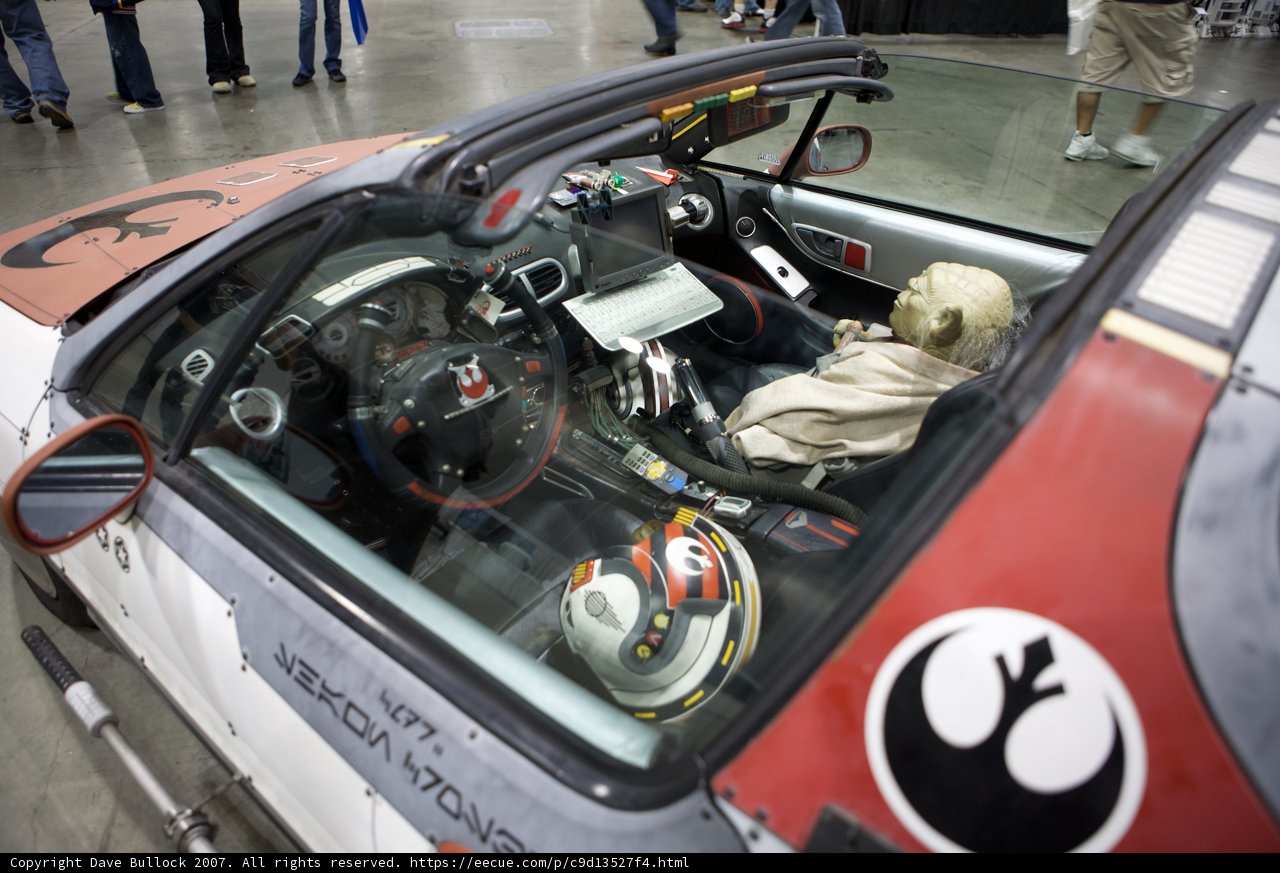 Star Wars Car Delights Fans