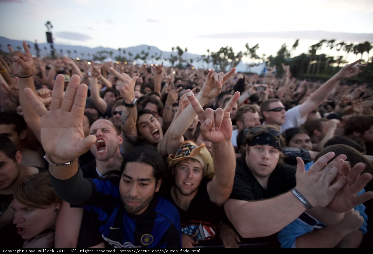 Big Four Festival Crowd Puts Their Hands Up