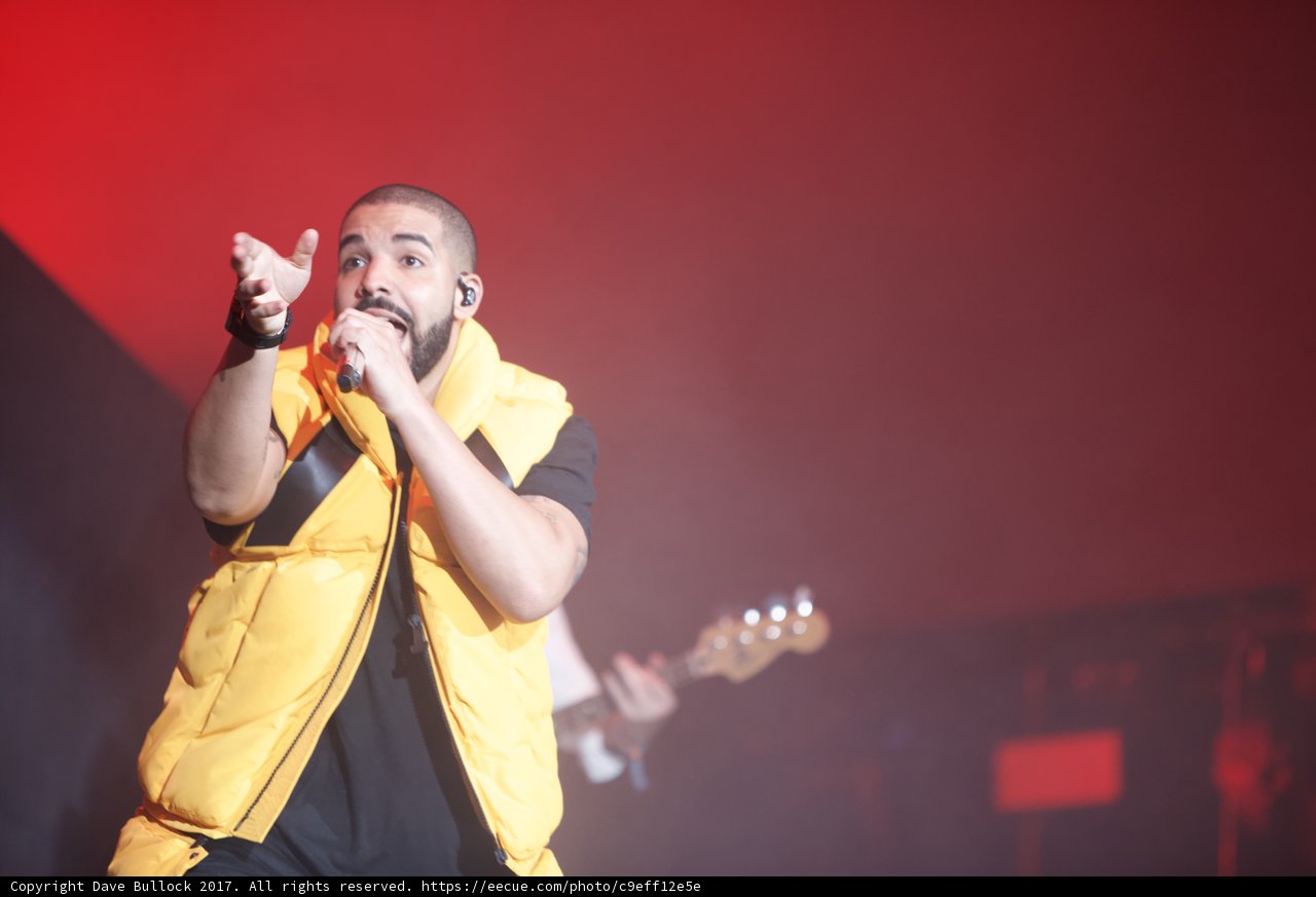 Drake brings down the house at O2 Arena