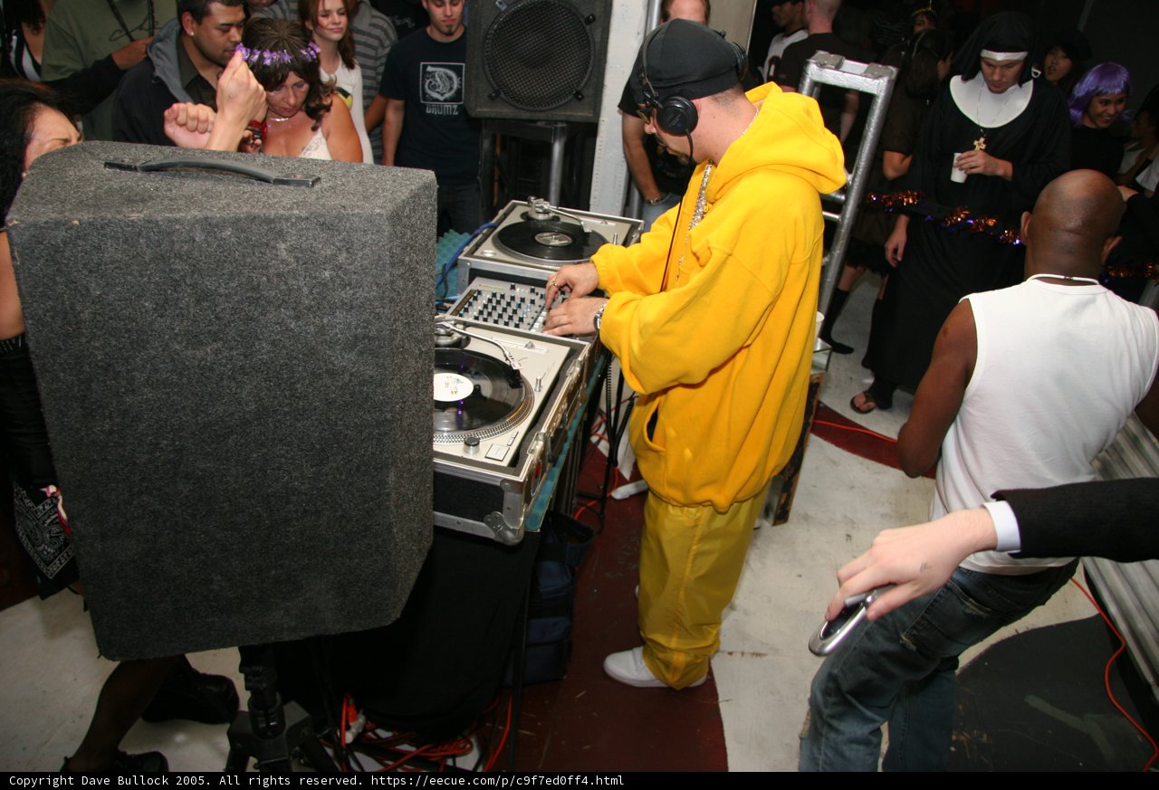 Entertainer in Yellow Jacket
