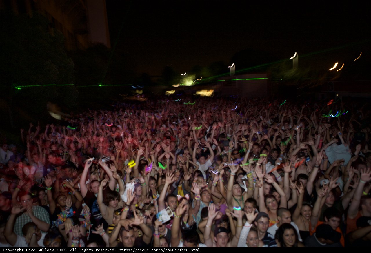 Euphoric crowd at 2007 EDC concert