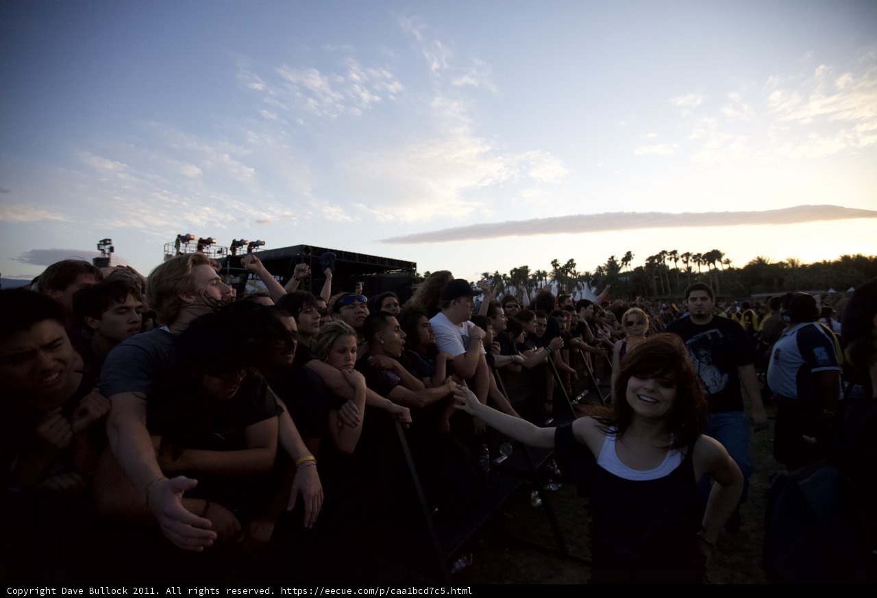 Big Four Festival Crowd Surges with Energy