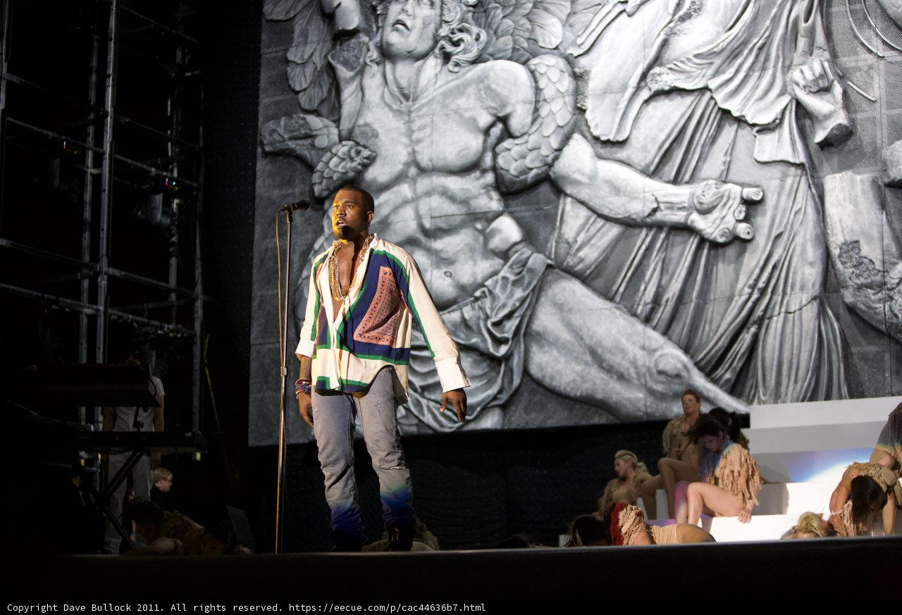 Kanye West's Artistic Stage Presence