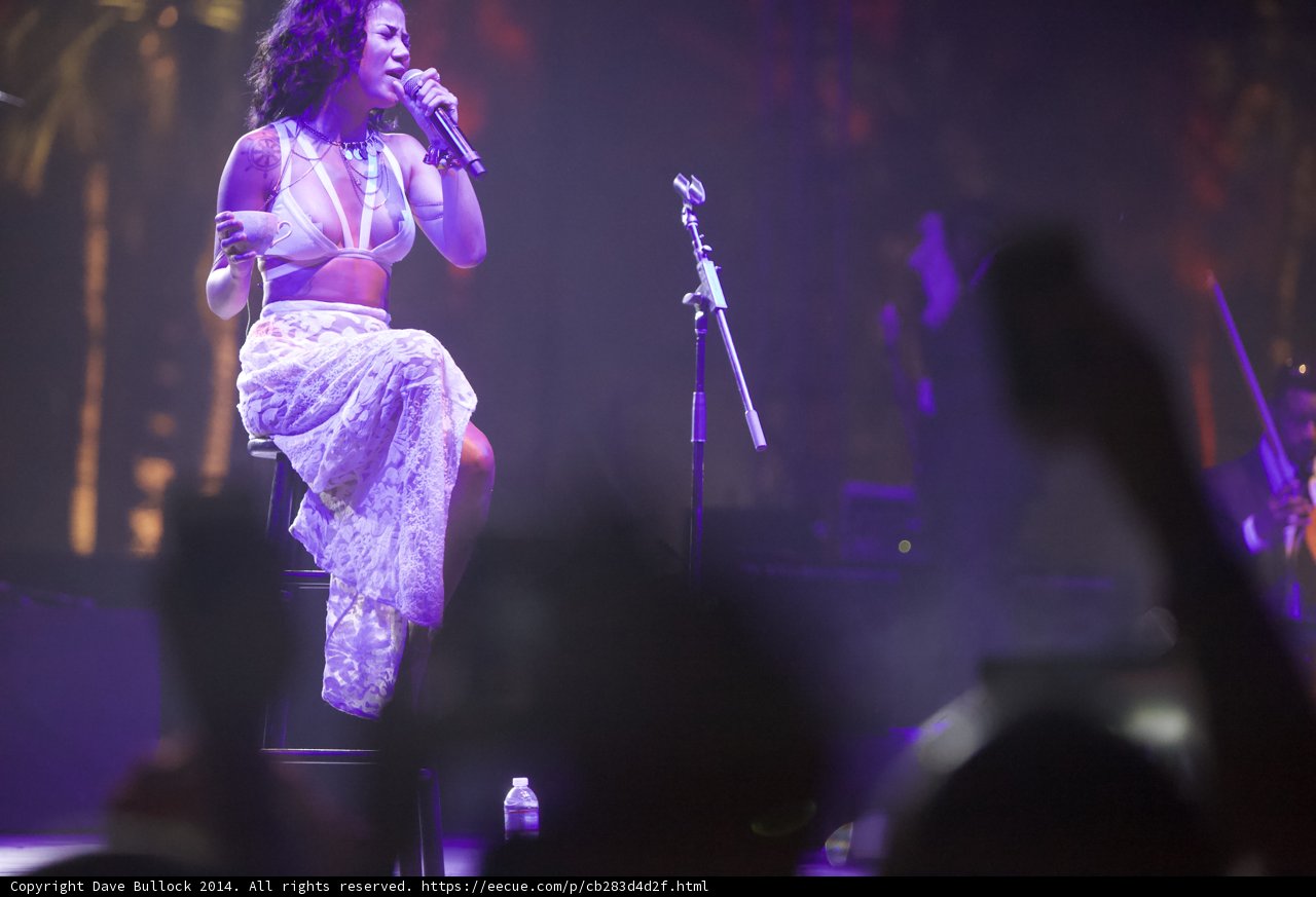 Jhené Aiko Rocks the Stage at Coachella