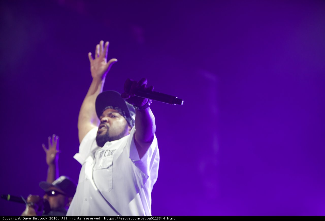 Ice Cube Rocks Coachella Crowd