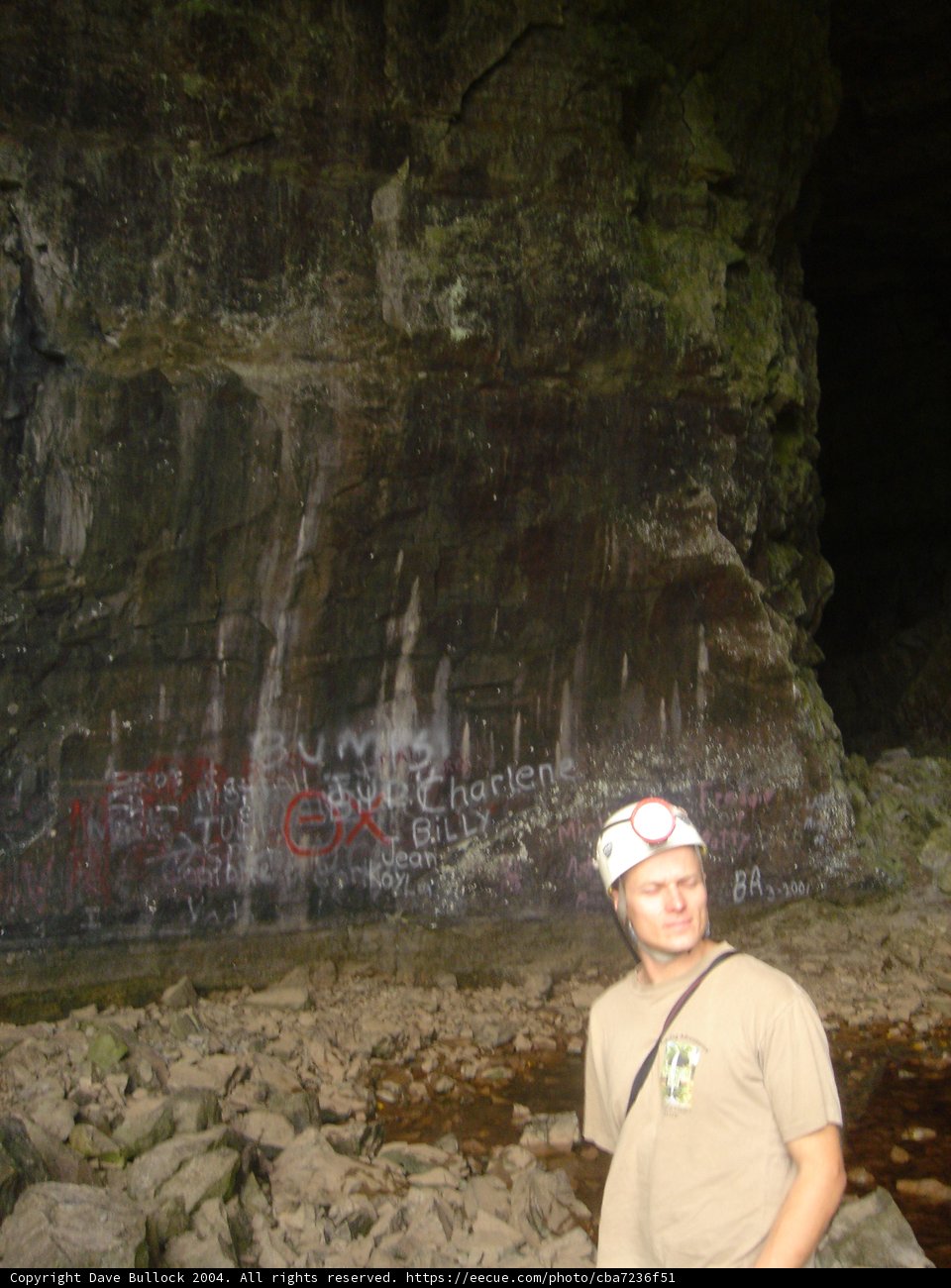 The Explorer of the Cave