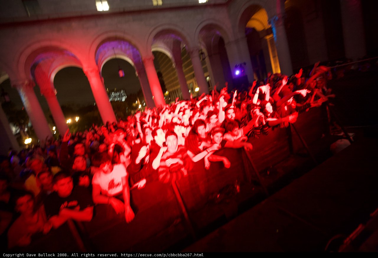 Red Lights and Crowds at the 2008 Detour Concert