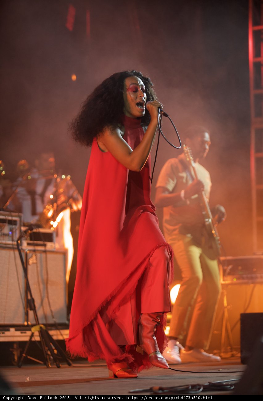 Solange Full Body Eyes Closed Red Outfit Saxophonist Scaffolding