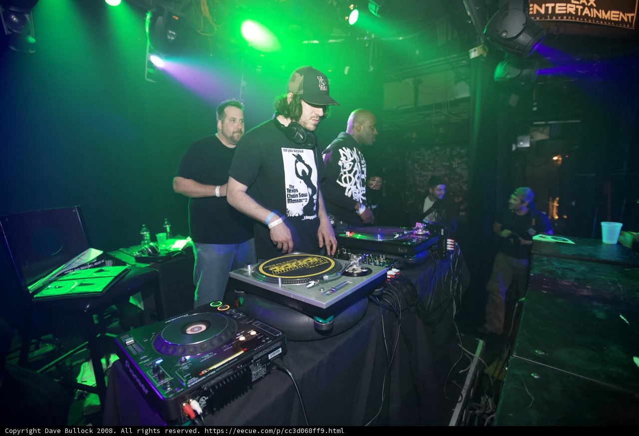 Clubbing in Green Light