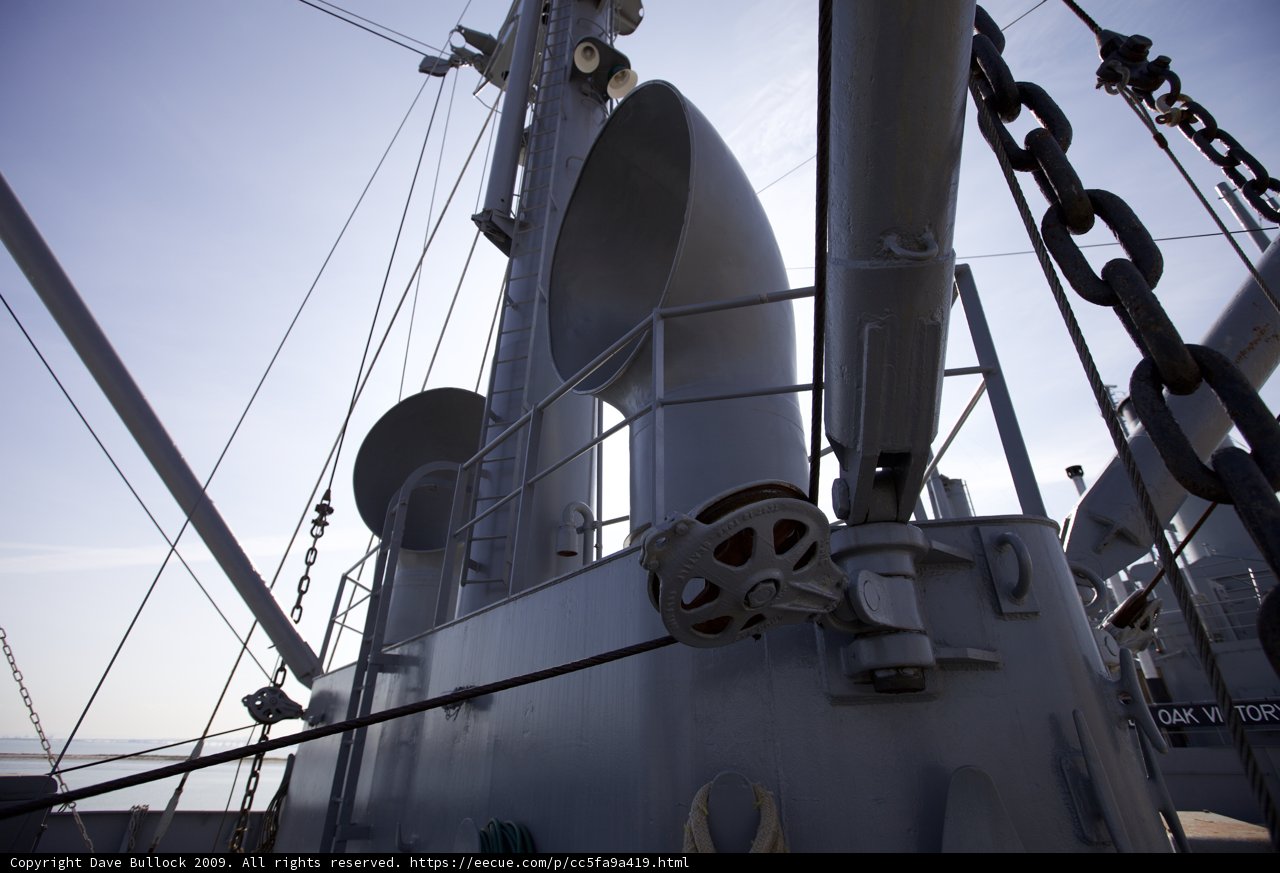 Cruiser with a High-Tech Antenna