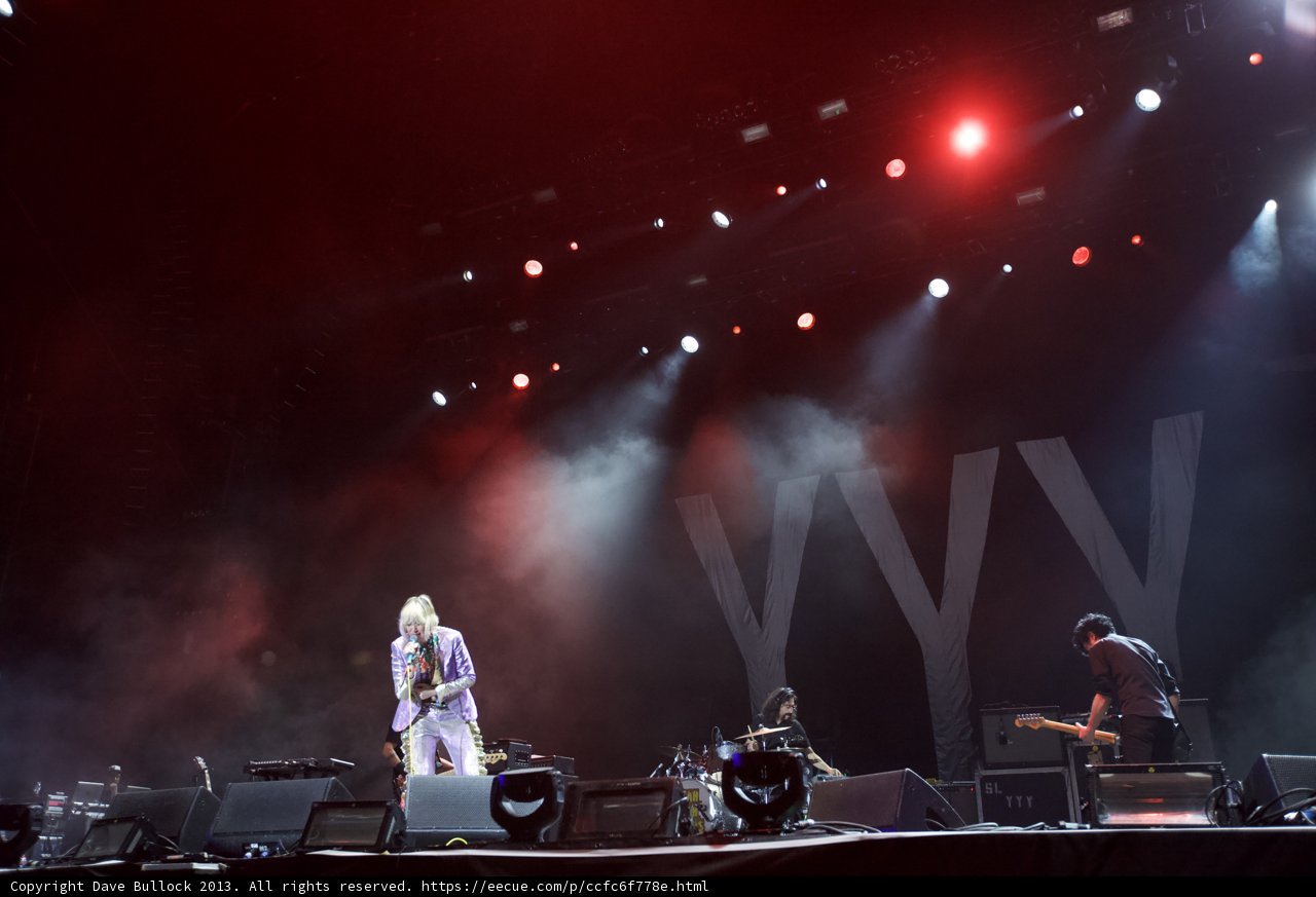 Betsey Johnson Rocks Coachella Stage