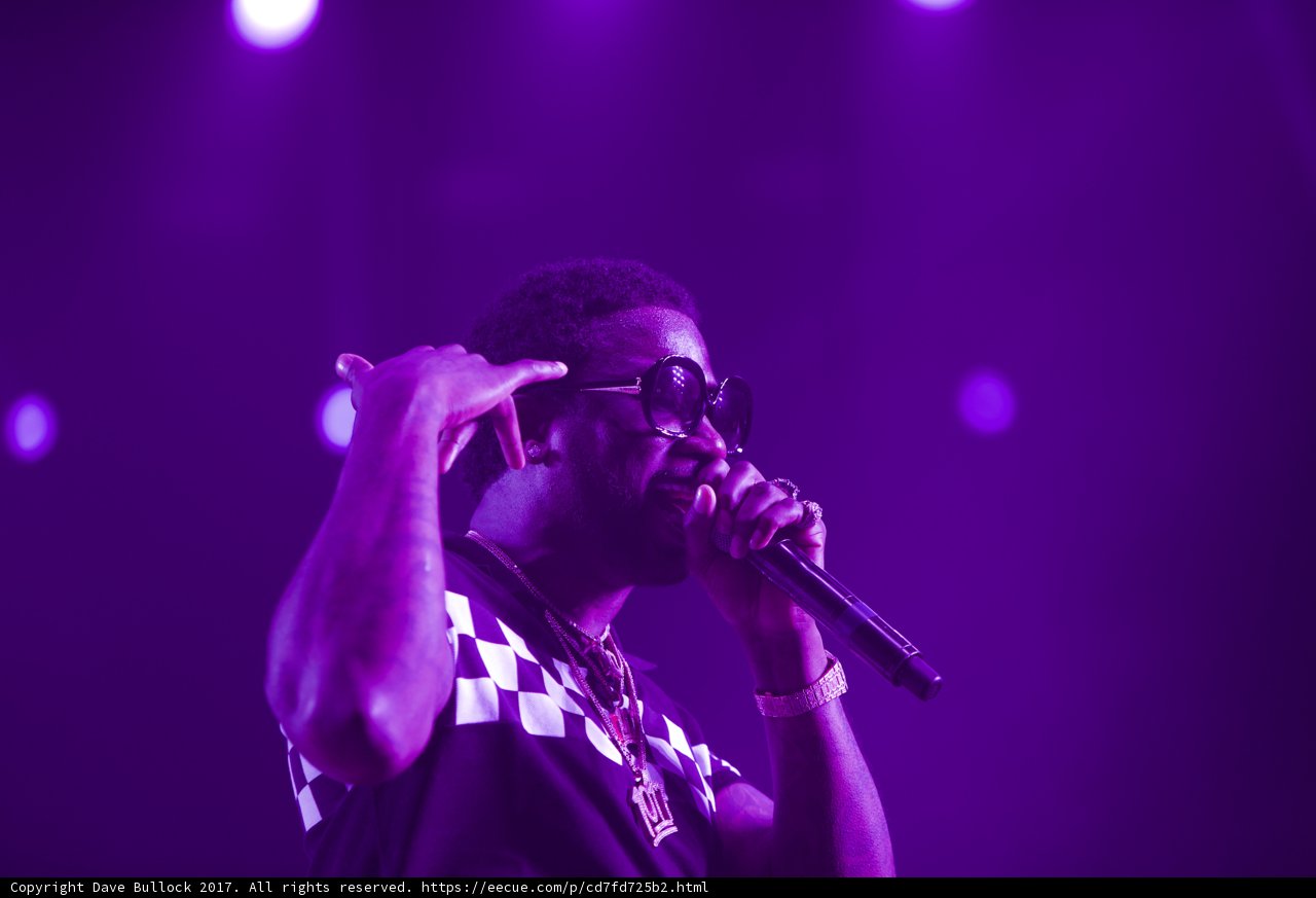Spotlight on the Solo Performer