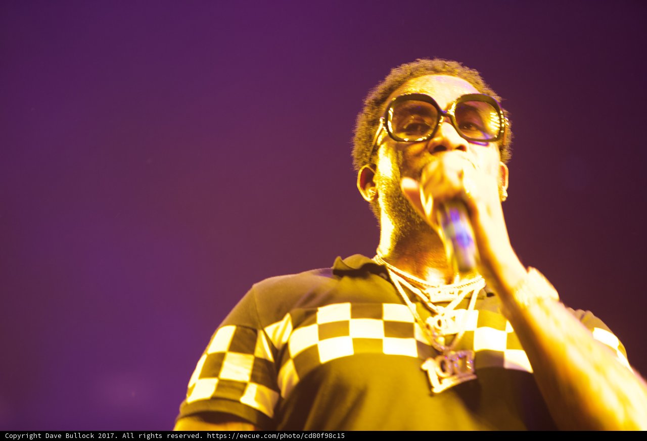 Entertainer Takes the Stage