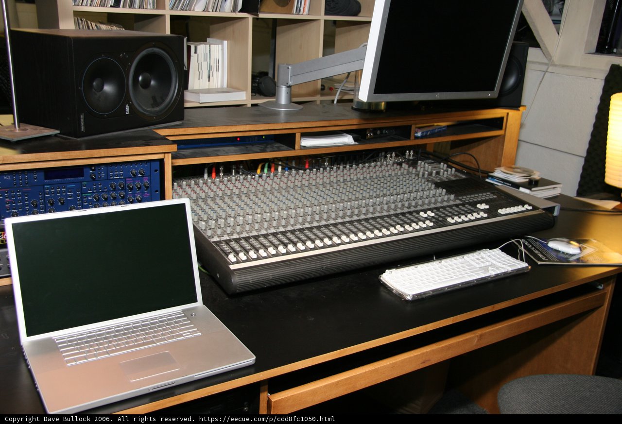 Dual Monitor Laptop Setup for Music Production