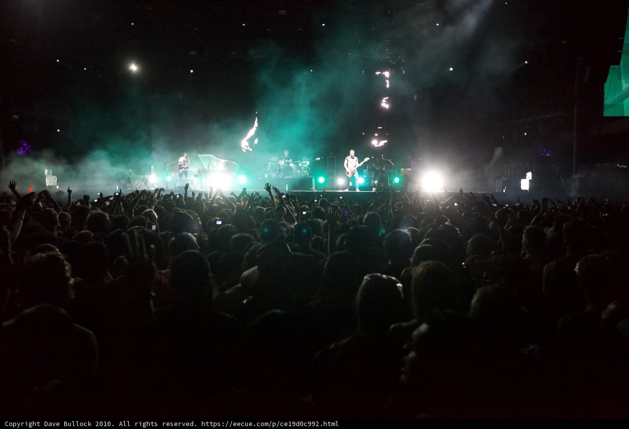 Rockin' under the green lights