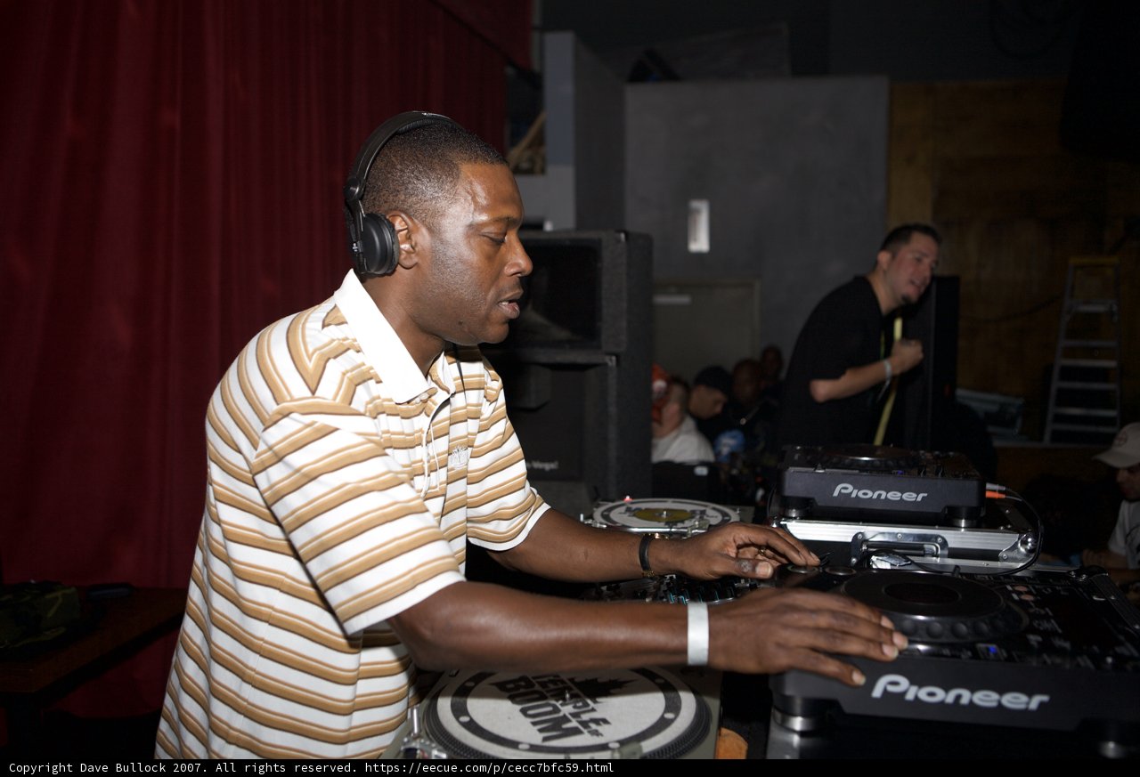 The DJ Set Stripes