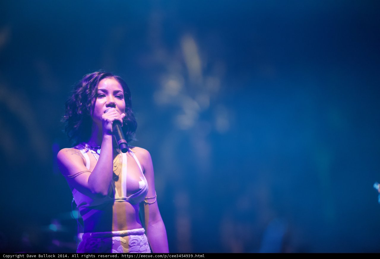 Jhené Aiko Rocks the Stage at Coachella 2014