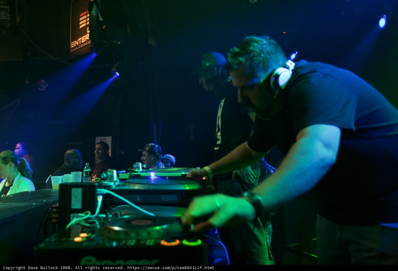 Stateside Deejay Lights Up the Nightclub