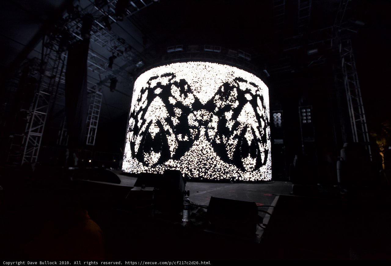 Illuminated Stage Screen