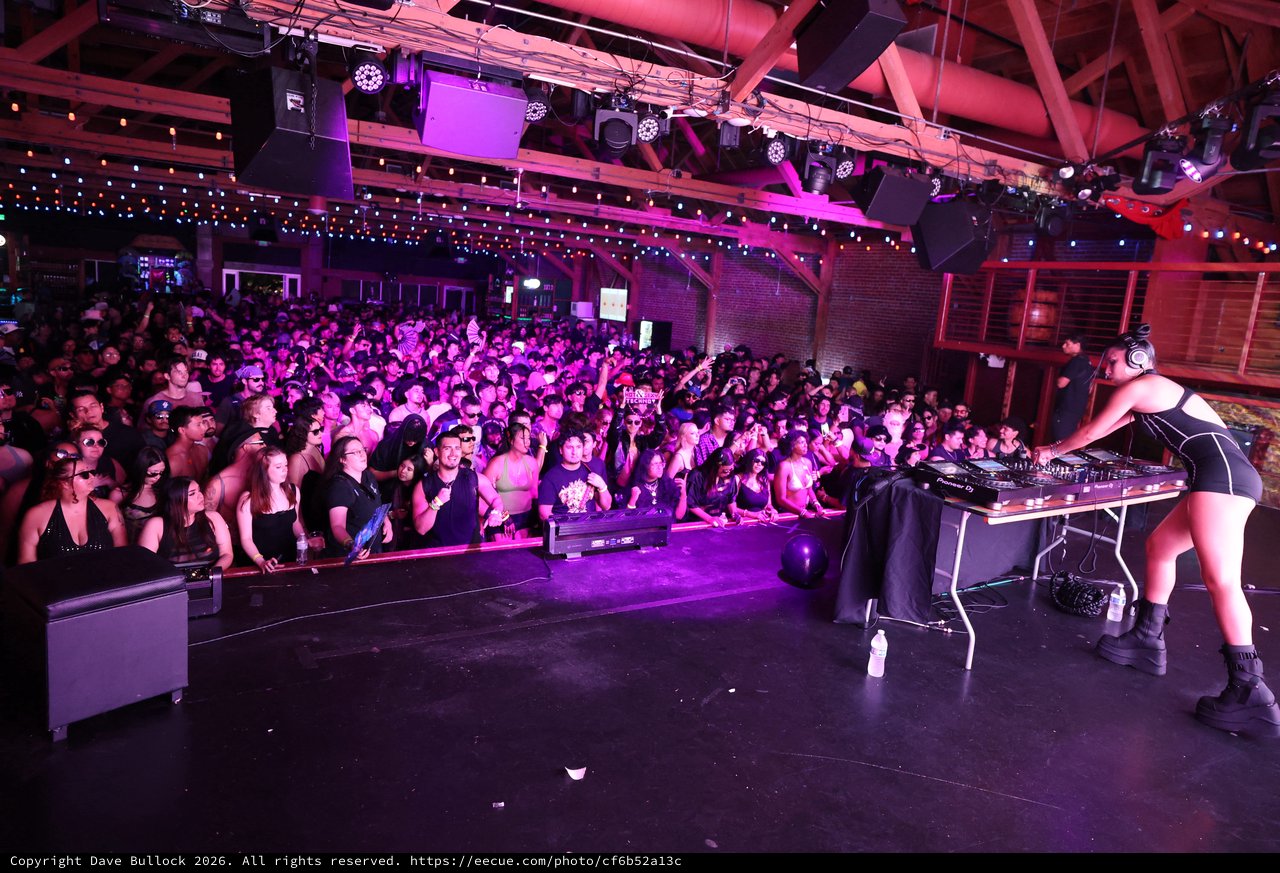 DJ Ignites Packed Crowd at Wobbleland 2026